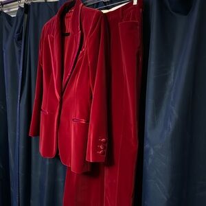 Red velvet women’s tuxedo